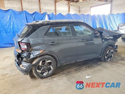 Trzecie zdjęcie samochodu z tyłu: 2025 HYUNDAI VENUE LIMITED VIN:KMHRC8A31SU404356 - miniatura