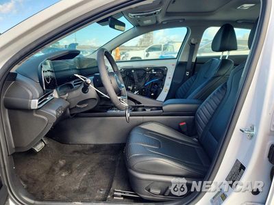 Zdjęcie 7 z 13 samochodu: 2025 HYUNDAI ELANTRA LIMITED VIN:KMHLN4DJ1SU157892 - miniatura