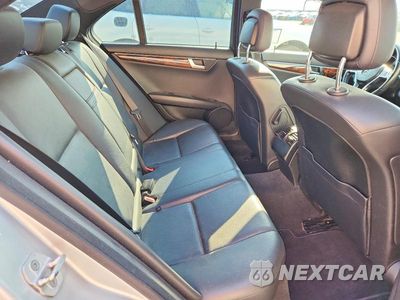 Zdjęcie 10 z 12 samochodu: 2014 MERCEDES-BENZ C 250 VIN:WDDGF4HB7EA935291 - miniatura