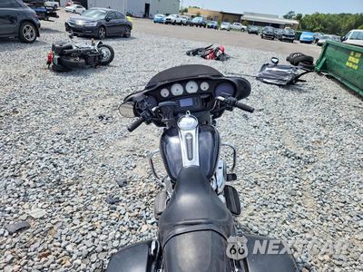 Zdjęcie 6 z 9 samochodu: 2019 HARLEY-DAVIDSON FLHX VIN:1HD1KBC12KB672307 - miniatura