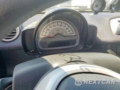 Zdjęcie 9 z 12 samochodu: 2016 SMART FORTWO VIN:WMEEJ9AA8GK843247 - miniatura