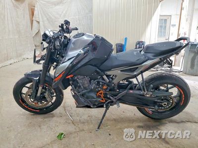 Trzecie zdjęcie samochodu z tyłu: 2019 KTM 790 DUKE VIN:VBKTU6405KM744444 - miniatura