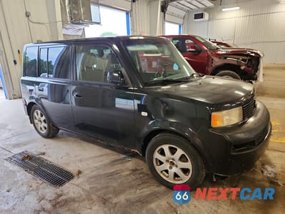 Czwarte zdjęcie samochodu z boku: 2005 SCION XB BASE VIN:JTLKT334750182081 - miniatura