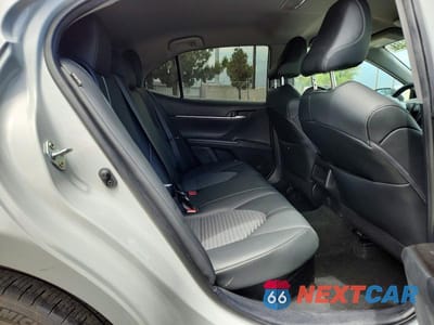 Zdjęcie 10 z 12 samochodu: 2022 TOYOTA CAMRY HYBRID SE VIN:4T1G31AK7NU045654 - miniatura