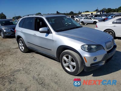 Czwarte zdjęcie samochodu z boku: 2008 BMW X5 3.0I VIN:5UXFE43558L004743 - miniatura