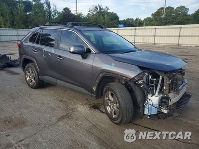 Czwarte zdjęcie samochodu z boku: 2024 TOYOTA RAV4 XLE VIN:2T3W1RFVXRC271589 - miniatura