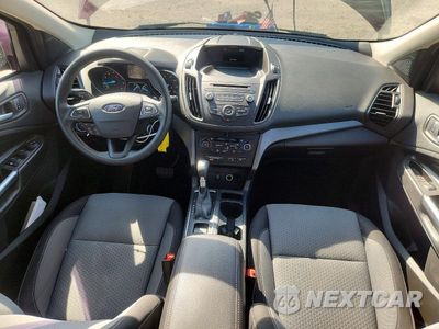 Zdjęcie 8 z 13 samochodu: 2017 FORD ESCAPE SE VIN:1FMCU9GD9HUC21885 - miniatura
