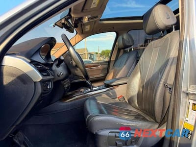 Piąte zdjęcie samochodu w środku: 2016 BMW X5 XDRIVE35I VIN:5UXKR0C52G0U10569 - miniatura