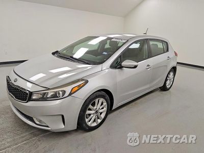 2017 KIA FORTE5 LX KNAFK5A85H5676509 - główne zdjęcie licytacji z USA - miniatura