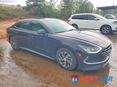 Czwarte zdjęcie samochodu z boku: 2023 HYUNDAI SONATA HYBRID BLUE VIN:KMHL24JJ5PA055825 - miniatura
