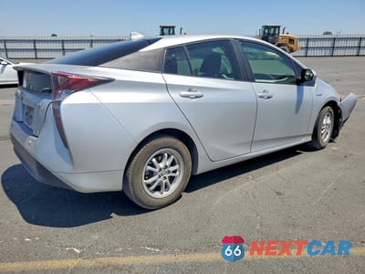 Trzecie zdjęcie samochodu z tyłu: 2016 TOYOTA PRIUS TWO ECO VIN:JTDKARFU3G3500246 - miniatura