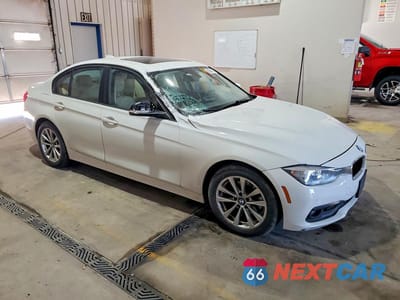 Czwarte zdjęcie samochodu z boku: 2017 BMW 320 XI VIN:WBA8E5G35HNU45556 - miniatura