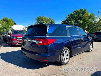 Czwarte zdjęcie samochodu z boku: 2019 HONDA ODYSSEY EXL VIN:5FNRL6H72KB032665 - miniatura