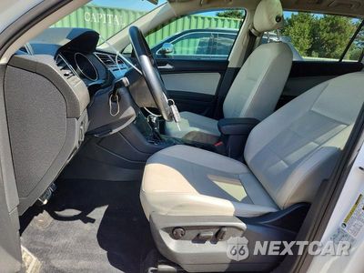 Zdjęcie 7 z 13 samochodu: 2018 VOLKSWAGEN TIGUAN SE VIN:3VV2B7AX0JM067673 - miniatura