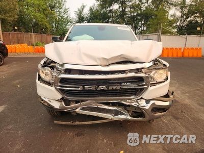 Piąte zdjęcie samochodu w środku: 2019 RAM 1500 BIG HORN/LONE STAR VIN:1C6SRFBTXKN872448 - miniatura