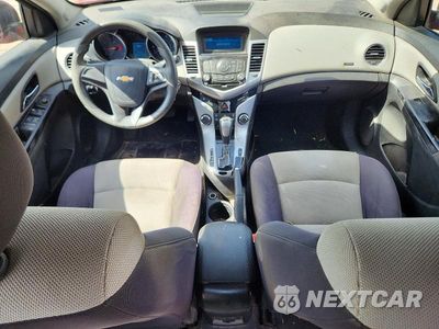 Zdjęcie 8 z 12 samochodu: 2014 CHEVROLET CRUZE LS VIN:1G1PA5SH5E7270652 - miniatura