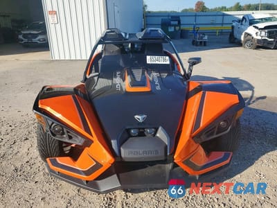 Drugie zdjęcie samochodu z przodu: 2017 POLARIS SLINGSHOT SLR VIN:57XAARFA1H8120884 - miniatura