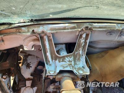 Zdjęcie 9 z 12 samochodu: 1998 CHEVROLET GMT-400 K1500 VIN:1GCEK19R4WE167545 - miniatura