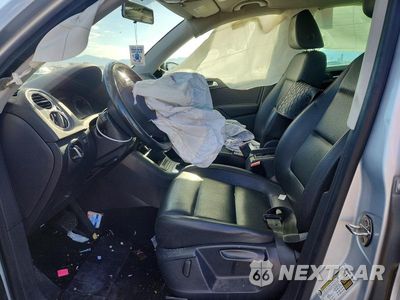 Zdjęcie 7 z 12 samochodu: 2015 VOLKSWAGEN TIGUAN S VIN:WVGBV7AX1FW559363 - miniatura