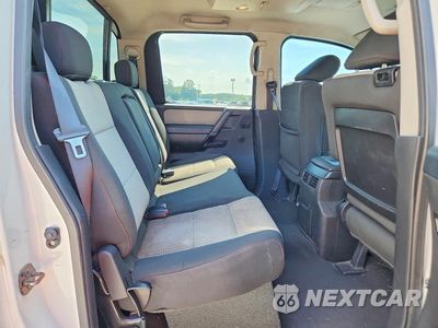 Zdjęcie 10 z 12 samochodu: 2011 NISSAN TITAN SV VIN:1N6BA0EC3BN316889 - miniatura