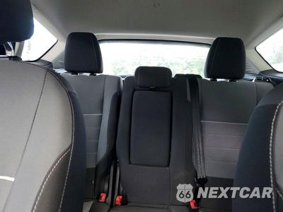 Zdjęcie 10 z 13 samochodu: 2015 FORD C-MAX SE VIN:1FADP5AU8FL101196 - miniatura
