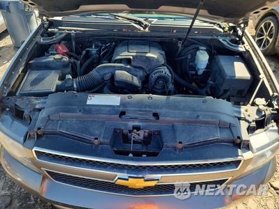 Zdjęcie 12 z 13 samochodu: 2012 CHEVROLET SUBURBAN K1500 LT VIN:1GNSKJE78CR193665 - miniatura