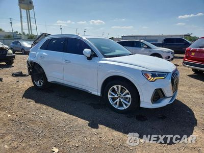 Czwarte zdjęcie samochodu z boku: 2023 AUDI Q3 PREMIUM S LINE 45 VIN:WA1DECF32P1119009 - miniatura