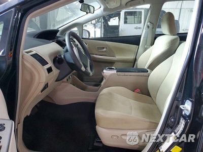 Zdjęcie 7 z 12 samochodu: 2013 TOYOTA PRIUS V THREE VIN:JTDZN3EU8D3286951 - miniatura
