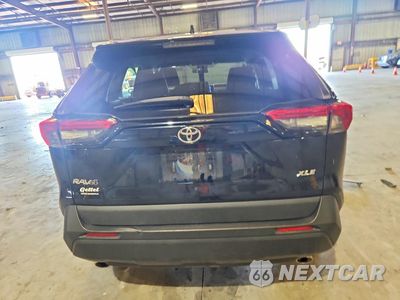 Zdjęcie 6 z 13 samochodu: 2023 TOYOTA RAV4 XLE VIN:2T3W1RFVXPW285388 - miniatura