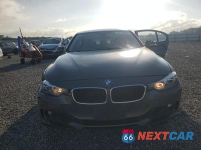 Piąte zdjęcie samochodu w środku: 2014 BMW 328 XI SULEV VIN:WBA3B5G50ENS09929 - miniatura
