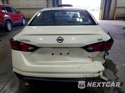Zdjęcie 6 z 12 samochodu: 2019 NISSAN ALTIMA SR VIN:1N4BL4CW0KC154531 - miniatura