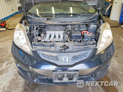 Zdjęcie 11 z 12 samochodu: 2010 HONDA FIT SPORT VIN:JHMGE8G42AS023159 - miniatura