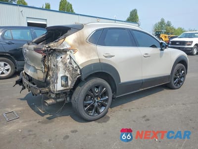 Trzecie zdjęcie samochodu z tyłu: 2022 MAZDA CX-30 PREMIUM VIN:3MVDMBDY7NM435537 - miniatura