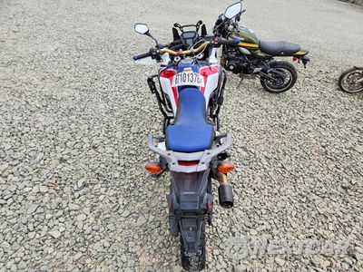 Zdjęcie 6 z 10 samochodu: 2017 HONDA CRF1000 VIN:JH2SD04G7HK000296 - miniatura