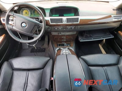 Zdjęcie 8 z 12 samochodu: 2007 BMW 750 VIN:WBAHN83597DT66565 - miniatura
