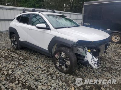 Czwarte zdjęcie samochodu z boku: 2024 HYUNDAI KONA SEL VIN:KM8HBCAB9RU118323 - miniatura