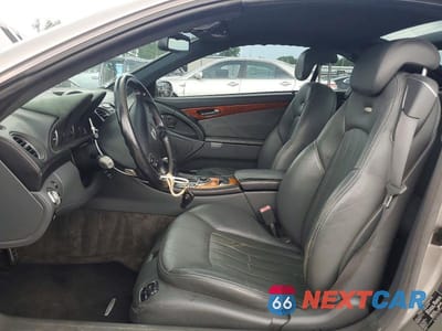 Zdjęcie 7 z 12 samochodu: 2004 MERCEDES-BENZ SL 55 AMG VIN:WDBSK74F24F073592 - miniatura