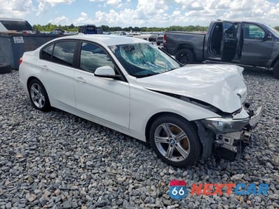 Czwarte zdjęcie samochodu z boku: 2015 BMW 320 I VIN:WBA3B1G59FNT64828 - miniatura