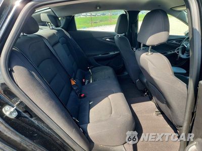 Zdjęcie 10 z 12 samochodu: 2017 CHEVROLET MALIBU LS VIN:1G1ZB5ST5HF170698 - miniatura