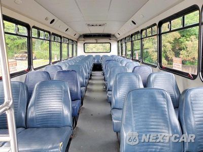 Zdjęcie 10 z 13 samochodu: 2019 FORD F-650 SHUTTLE BUS VIN:1FDNF6AYXKDF01299 - miniatura