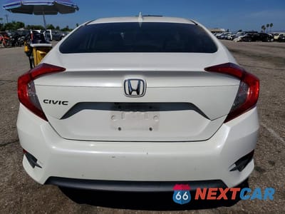 Zdjęcie 6 z 12 samochodu: 2018 HONDA CIVIC EX VIN:19XFC2F77JE209827 - miniatura