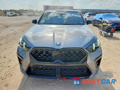 Piąte zdjęcie samochodu w środku: 2025 BMW X2 XDRIVE28I VIN:WBX63GM06S5170196 - miniatura