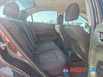 Zdjęcie 10 z 12 samochodu: 2019 CHEVROLET SONIC LT VIN:1G1JD5SB3K4146594 - miniatura
