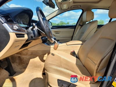 Zdjęcie 7 z 12 samochodu: 2013 BMW 528 XI VIN:WBAXH5C58DD110060 - miniatura