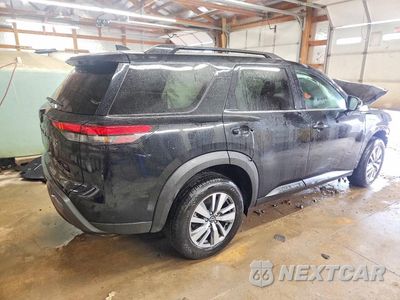 Trzecie zdjęcie samochodu z tyłu: 2026 NISSAN PATHFINDER SL VIN:5N1DR3CE3TC248404 - miniatura
