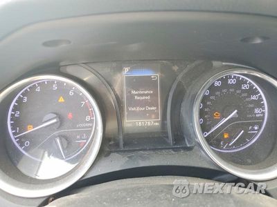 Zdjęcie 9 z 12 samochodu: 2018 TOYOTA CAMRY SE VIN:4T1B11HK6JU646070 - miniatura