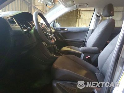 Zdjęcie 7 z 13 samochodu: 2018 VOLKSWAGEN TIGUAN S VIN:3VV1B7AX8JM027935 - miniatura