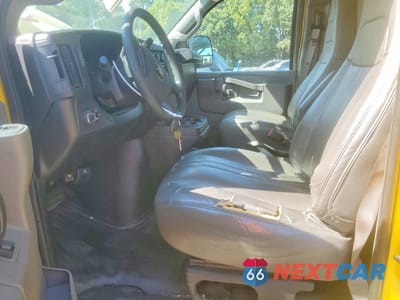Zdjęcie 7 z 13 samochodu: 2020 CHEVROLET EXPRESS G2500 VIN:1GCWGAFPXL1226884 - miniatura