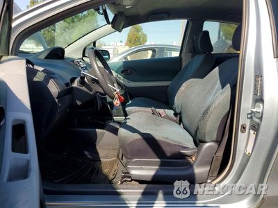 Zdjęcie 7 z 13 samochodu: 2007 TOYOTA YARIS BASE VIN:JTDJT923X75122207 - miniatura