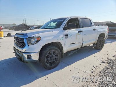 2019 TOYOTA TUNDRA CREWMAX SR5 5TFDW5F10KX863033 - główne zdjęcie licytacji z USA - miniatura